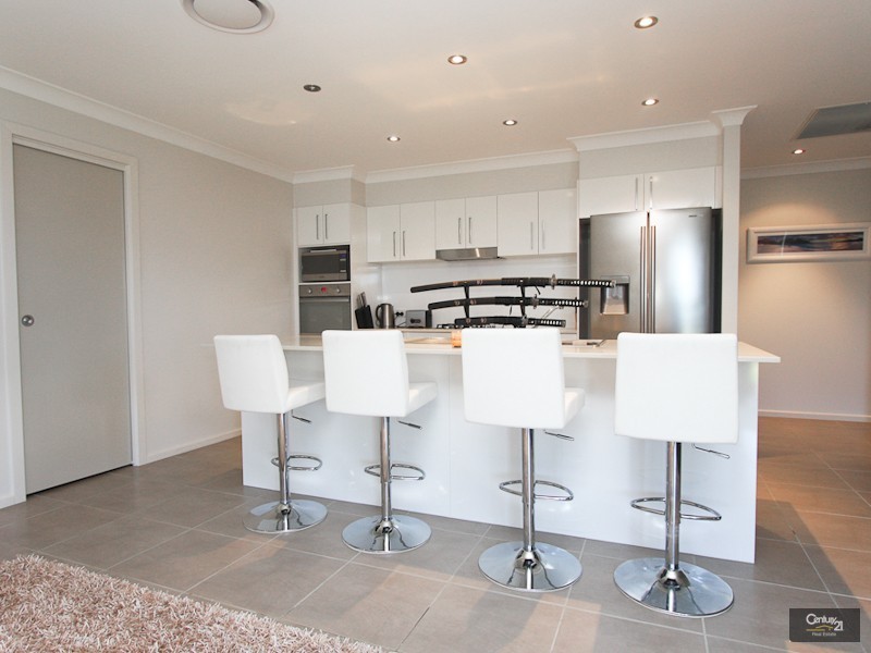 26 John Darling Avenue, Belmont North NSW 2280