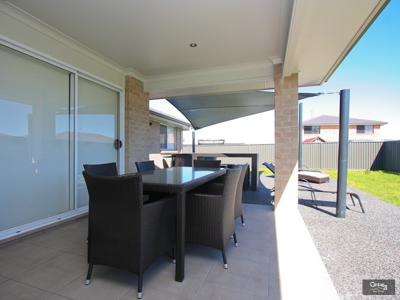 26 John Darling Avenue, Belmont North NSW 2280