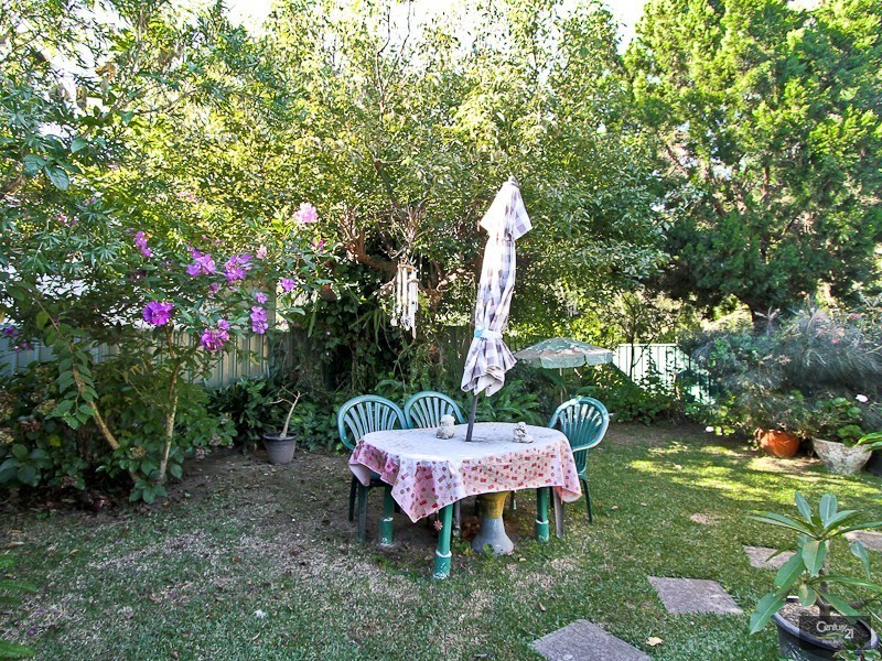 13 Delma Parade, Warners Bay NSW 2282