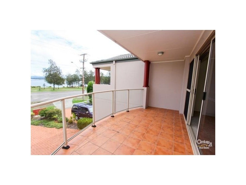 538A  The Esplanade, Warners Bay NSW 2282