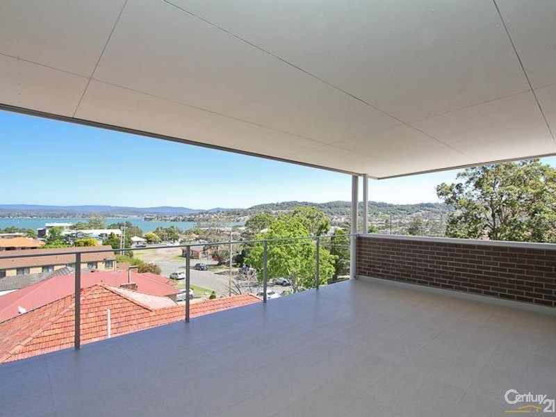 15/13-17 Warner Street, Warners Bay NSW 2282