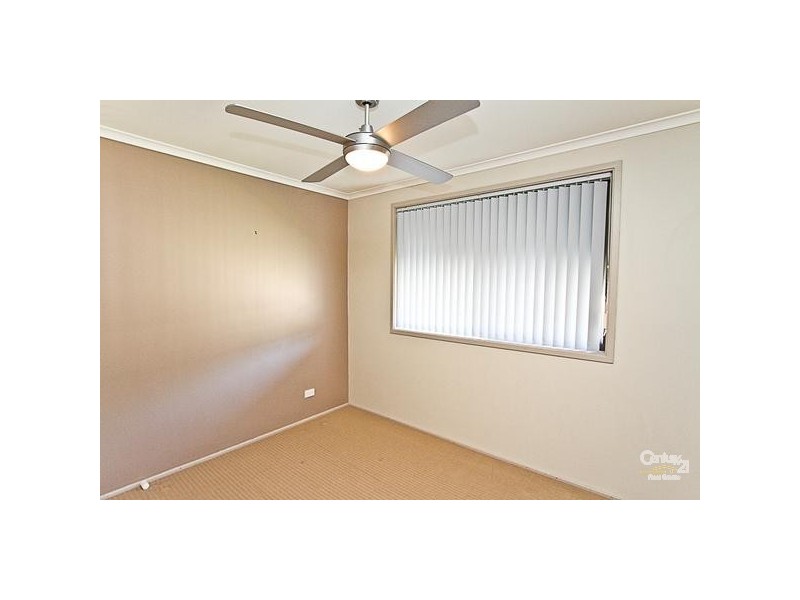 2 Fulmar Close, Mount Hutton NSW 2290