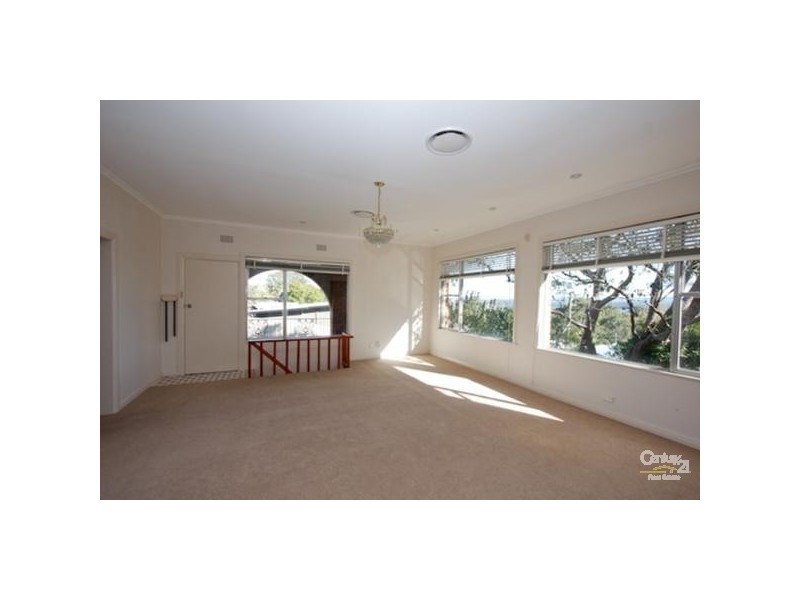 6 Butler Crescent, Warners Bay NSW 2282