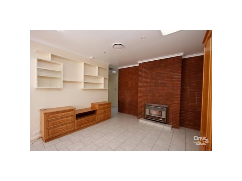 6 Butler Crescent, Warners Bay NSW 2282