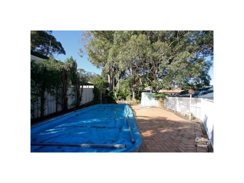 6 Butler Crescent, Warners Bay NSW 2282