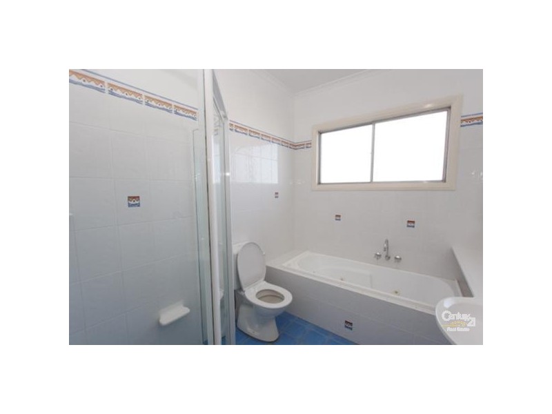 6 Butler Crescent, Warners Bay NSW 2282