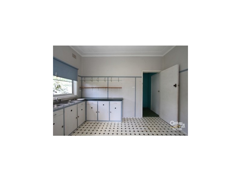 39 Walker Street, Warners Bay NSW 2282