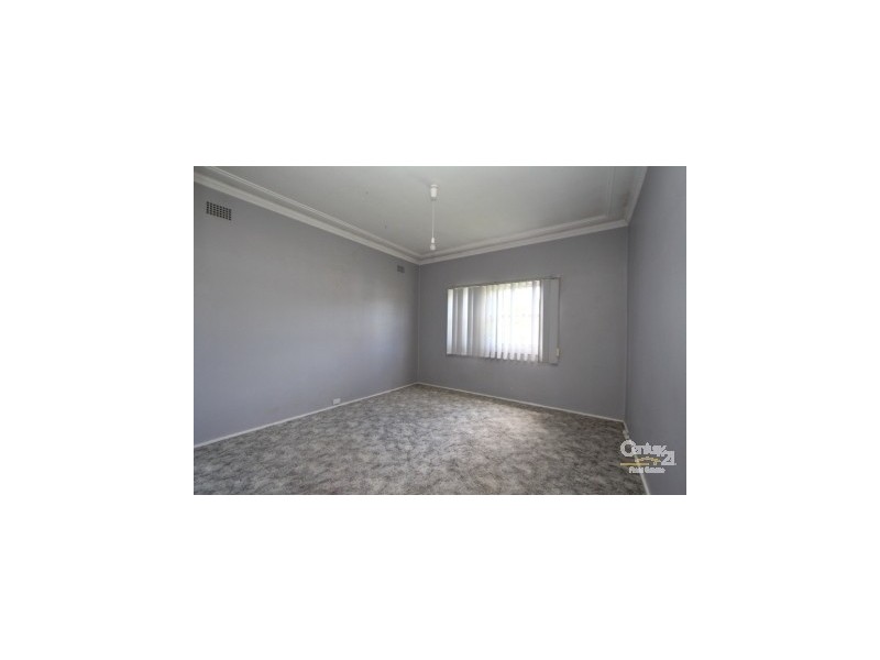 39 Walker Street, Warners Bay NSW 2282