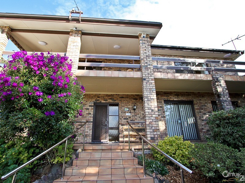 38 Dilkera Avenue, Valentine NSW 2280