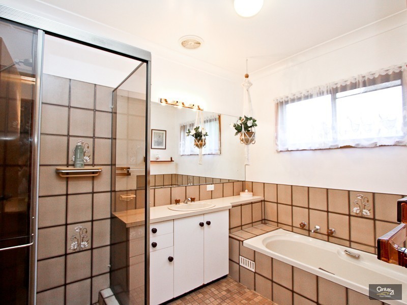 38 Dilkera Avenue, Valentine NSW 2280