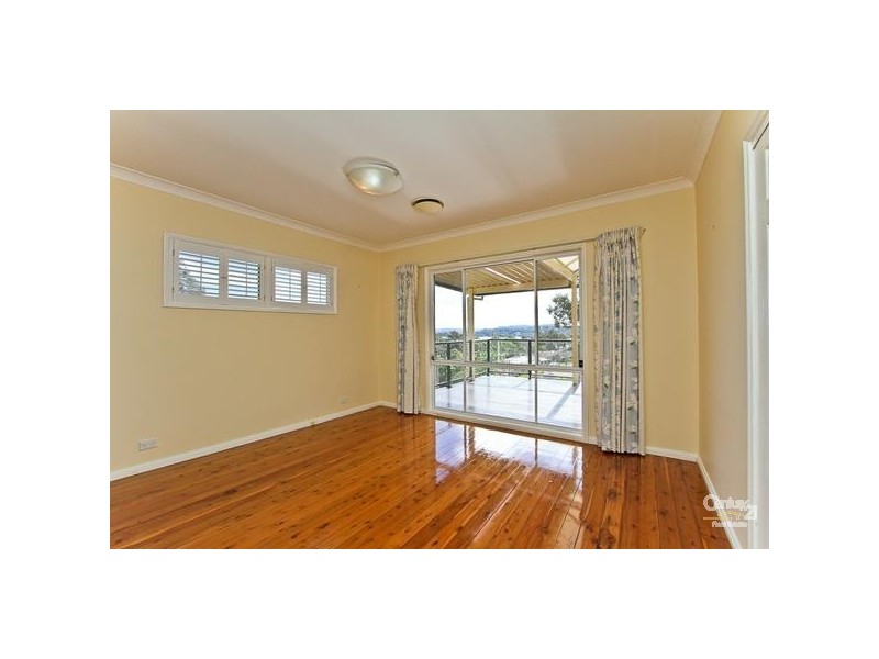 9 Michael Crescent, Valentine NSW 2280
