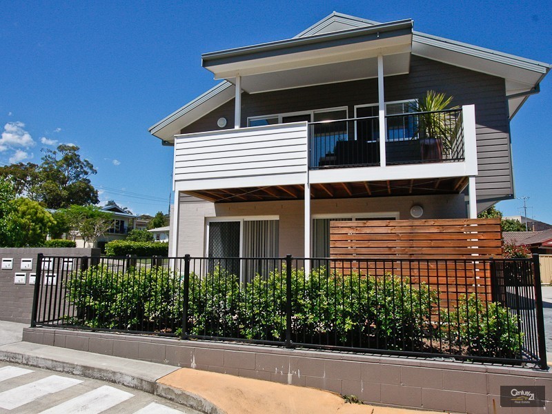 1/12 Berringar Road, Valentine NSW 2280