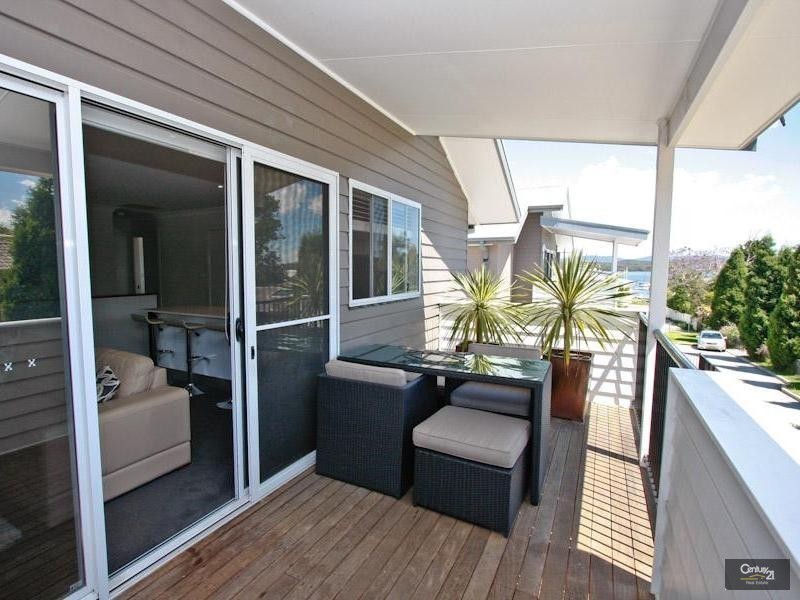 1/12 Berringar Road, Valentine NSW 2280