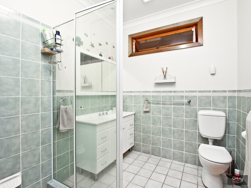 6 Vista Parade, Belmont NSW 2280