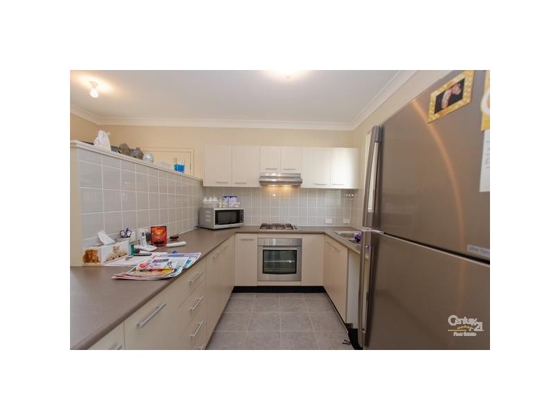 2/30 Helen Street, Mount Hutton NSW 2290