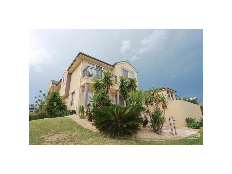 7 Seascape Drive, Redhead NSW 2290