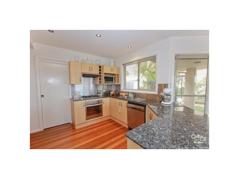 7 Seascape Drive, Redhead NSW 2290