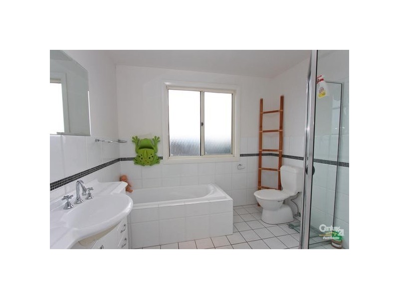 7 Seascape Drive, Redhead NSW 2290