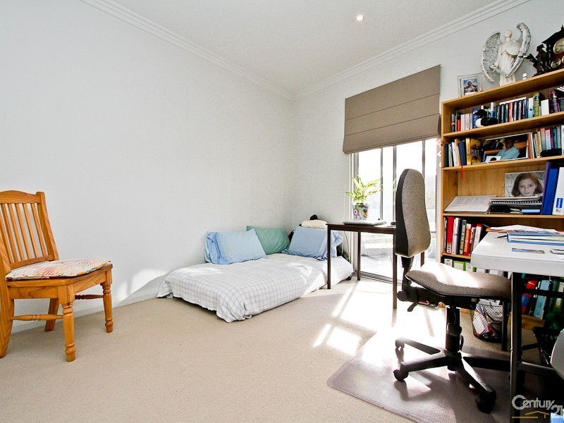 12/4-6 John Street, Warners Bay NSW 2282