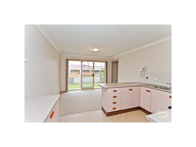 3/4 Delta Close, Eleebana NSW 2282