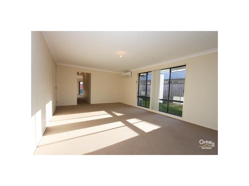 3 Harmony Crescent, Mount Hutton NSW 2290