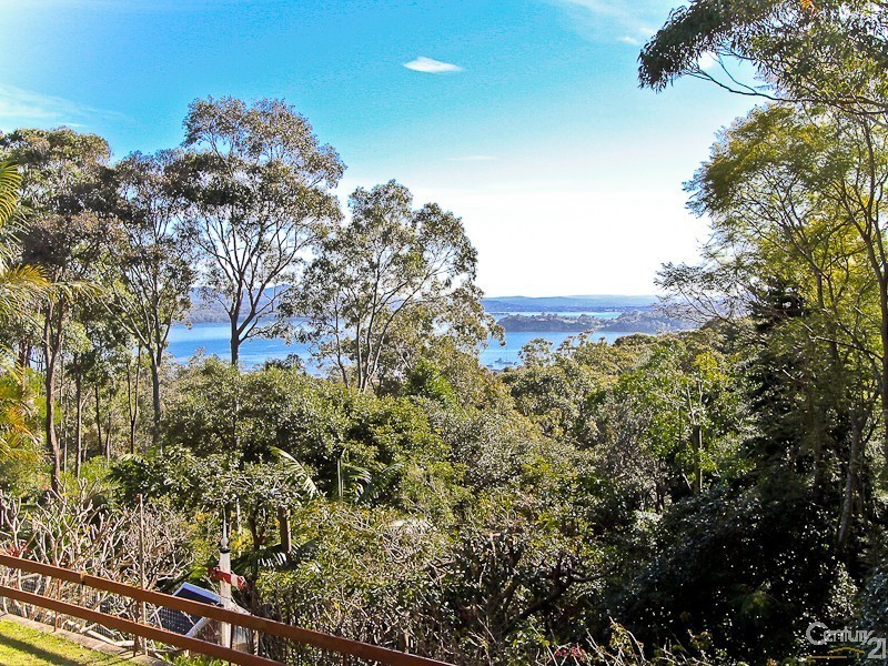 69 Andrew Road, Valentine NSW 2280