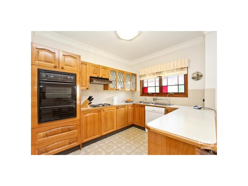 1/3 Hall Street, Merewether NSW 2291