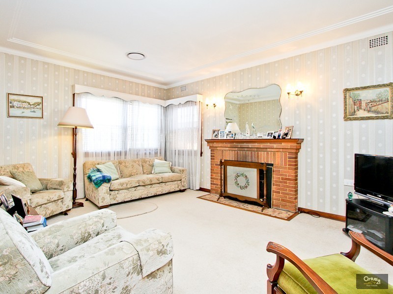 18  Cardiff Road, New Lambton Heights NSW 2305