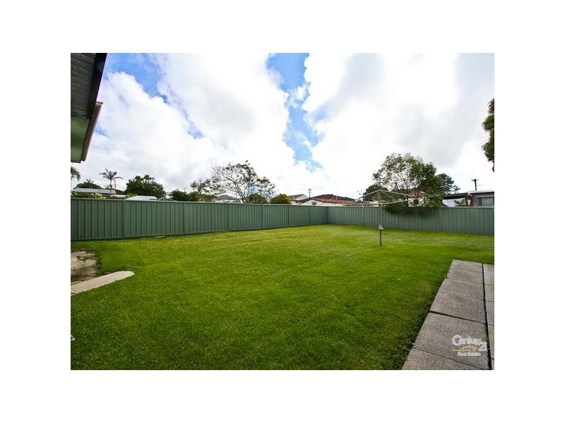 12 Plane Street, Gateshead NSW 2290