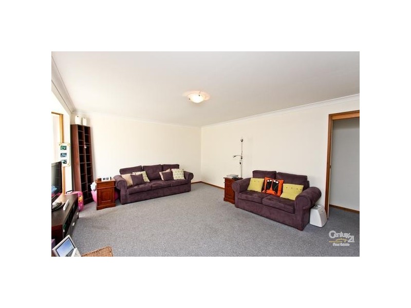 6/4 Delta Close, Eleebana NSW 2282