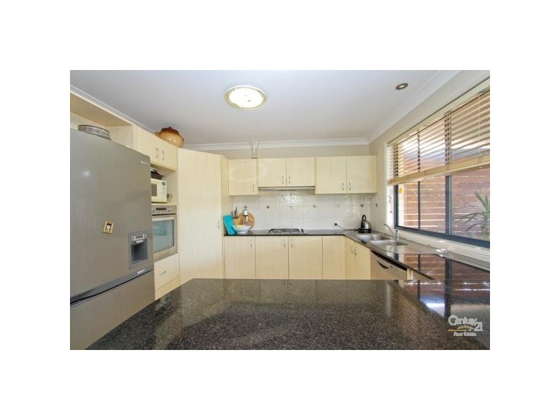 2 The Hatch, Belmont NSW 2280