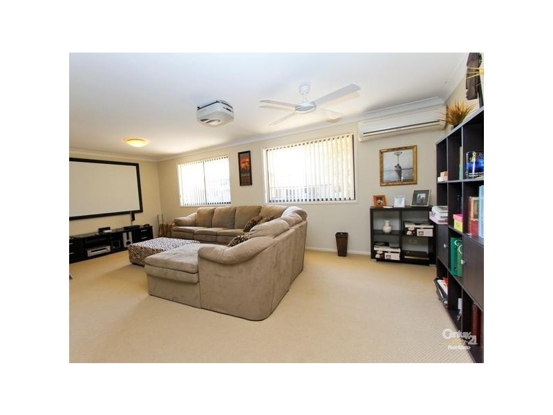 2 The Hatch, Belmont NSW 2280