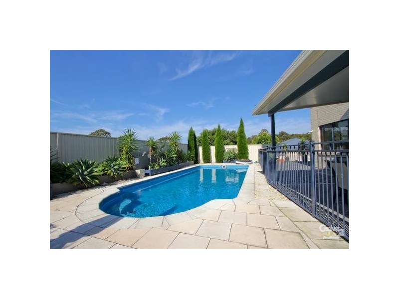 2 The Hatch, Belmont NSW 2280