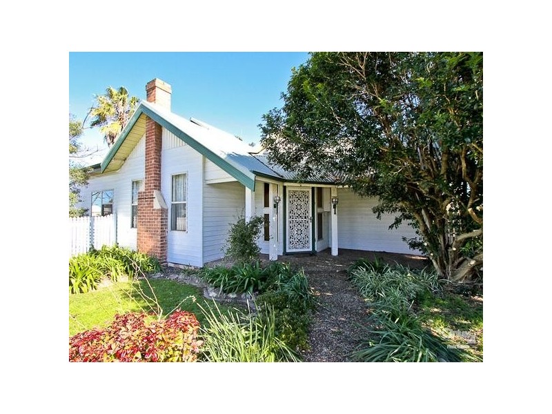 74 Speers Street, Speers Point NSW 2284