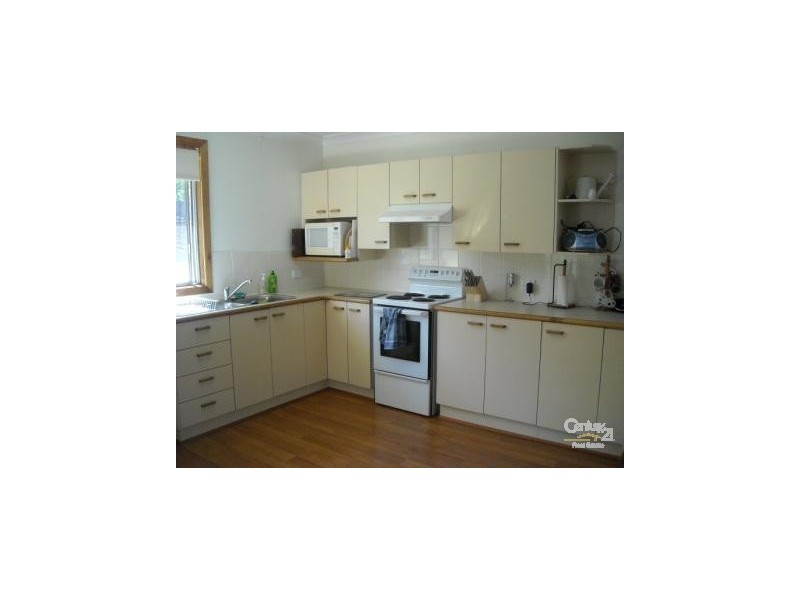 43 Fairfax Road, Warners Bay NSW 2282