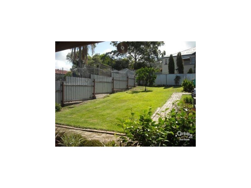 43 Fairfax Road, Warners Bay NSW 2282