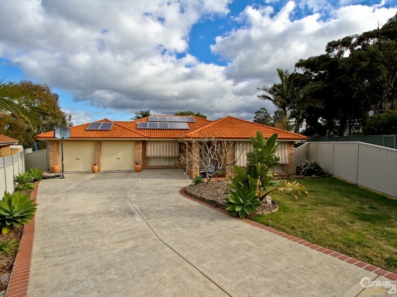 42 Master Street, Belmont North NSW 2280