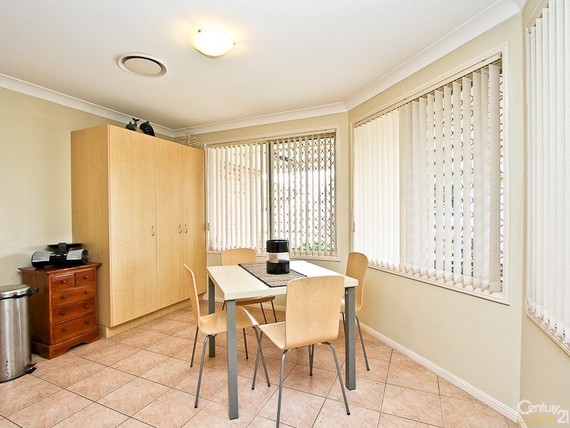 42 Master Street, Belmont North NSW 2280