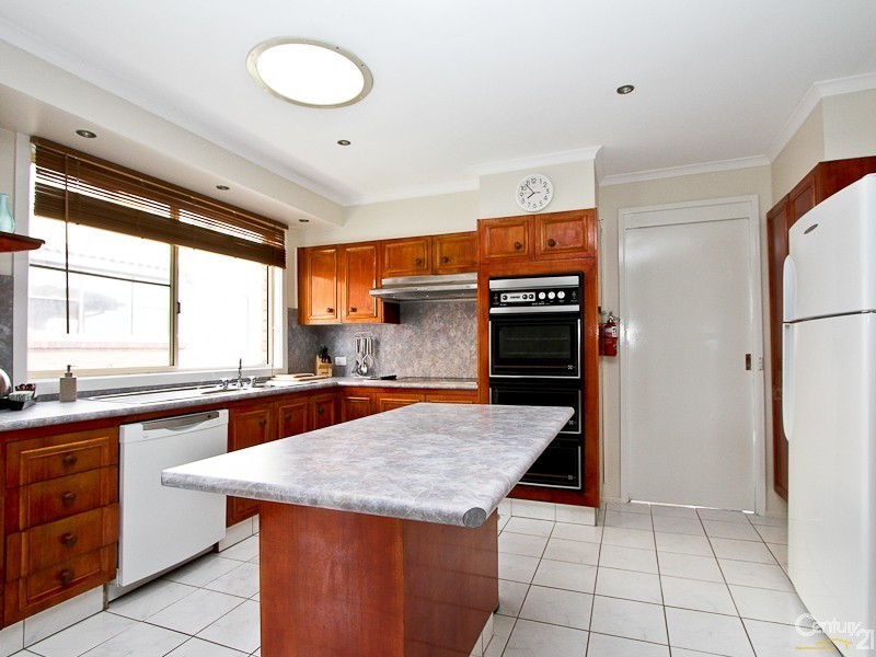 43 The Esplanade, Caves Beach NSW 2281