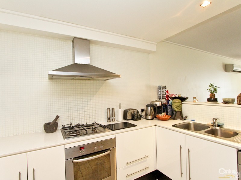 3/7 Howard Street, Warners Bay NSW 2282