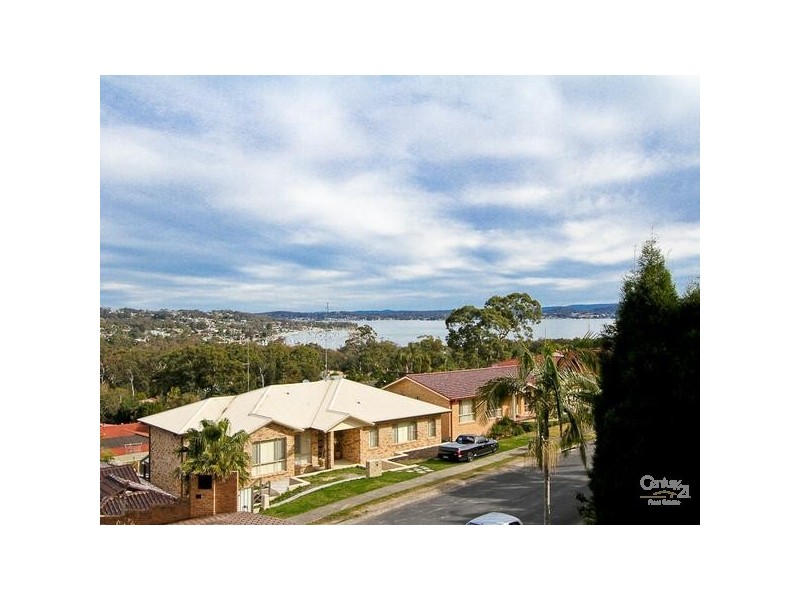 35 Grovelake Close, Eleebana NSW 2282