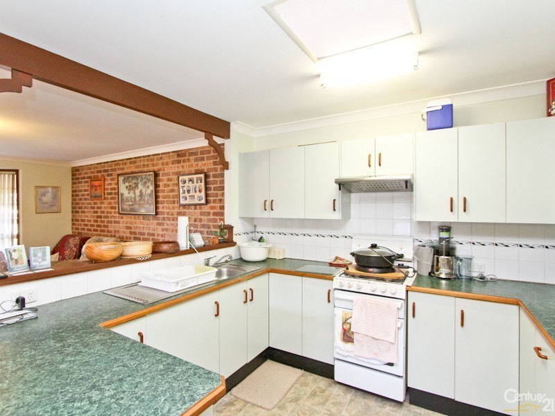 2/10 Deal Street, Mount Hutton NSW 2290