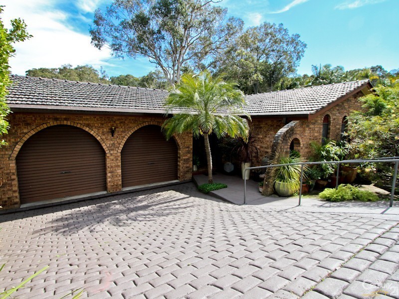 4 Yerambla Close, Eleebana NSW 2282