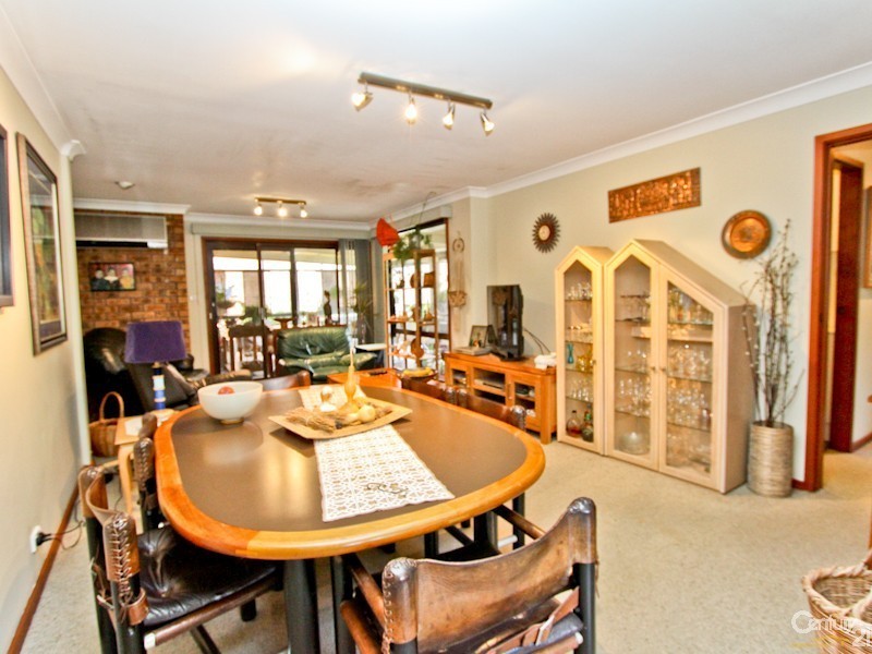 4 Yerambla Close, Eleebana NSW 2282