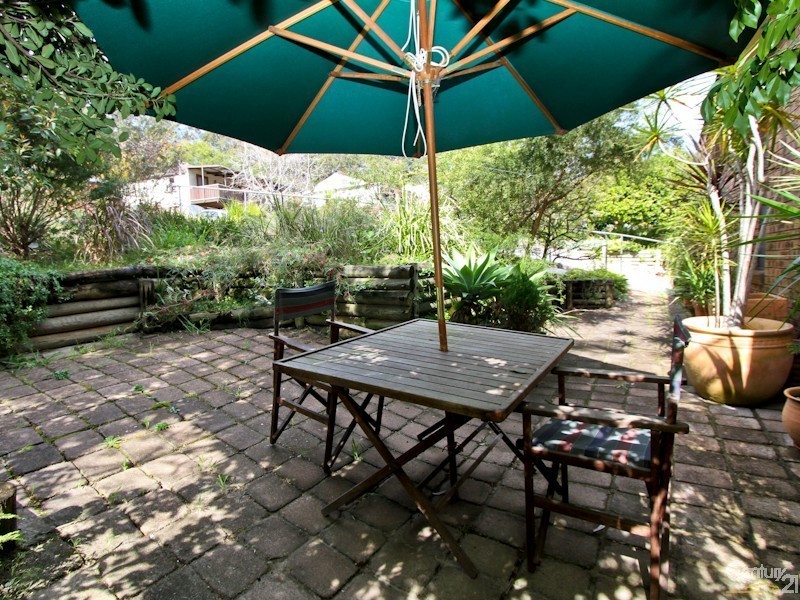 4 Yerambla Close, Eleebana NSW 2282