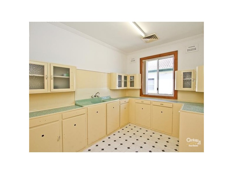 51 Maude Street, Belmont NSW 2280