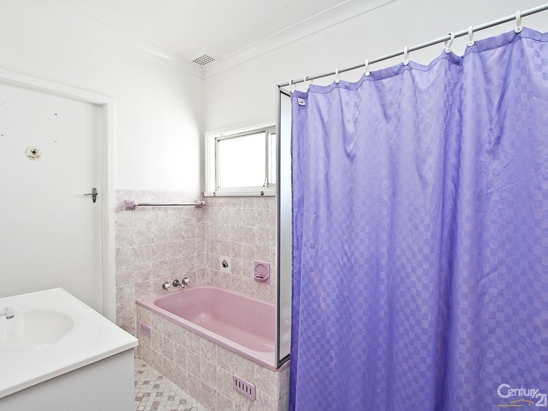 16 McEwan Street, Belmont South NSW 2280