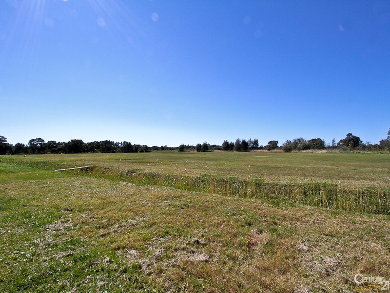 16 McEwan Street, Belmont South NSW 2280