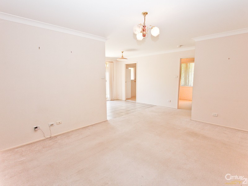 2 Gleeson Crescent, Eleebana NSW 2282