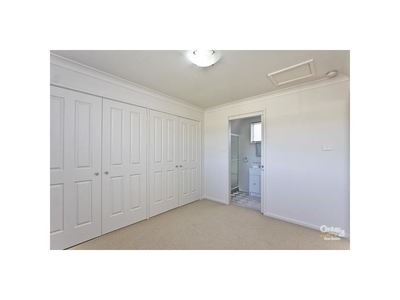 120 Macquarie Grove, Caves Beach NSW 2281